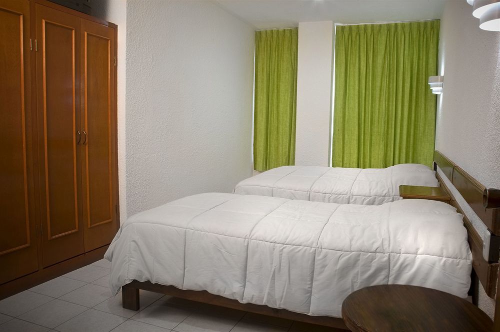 Estanza Hotel & Suites Morelia Exterior photo